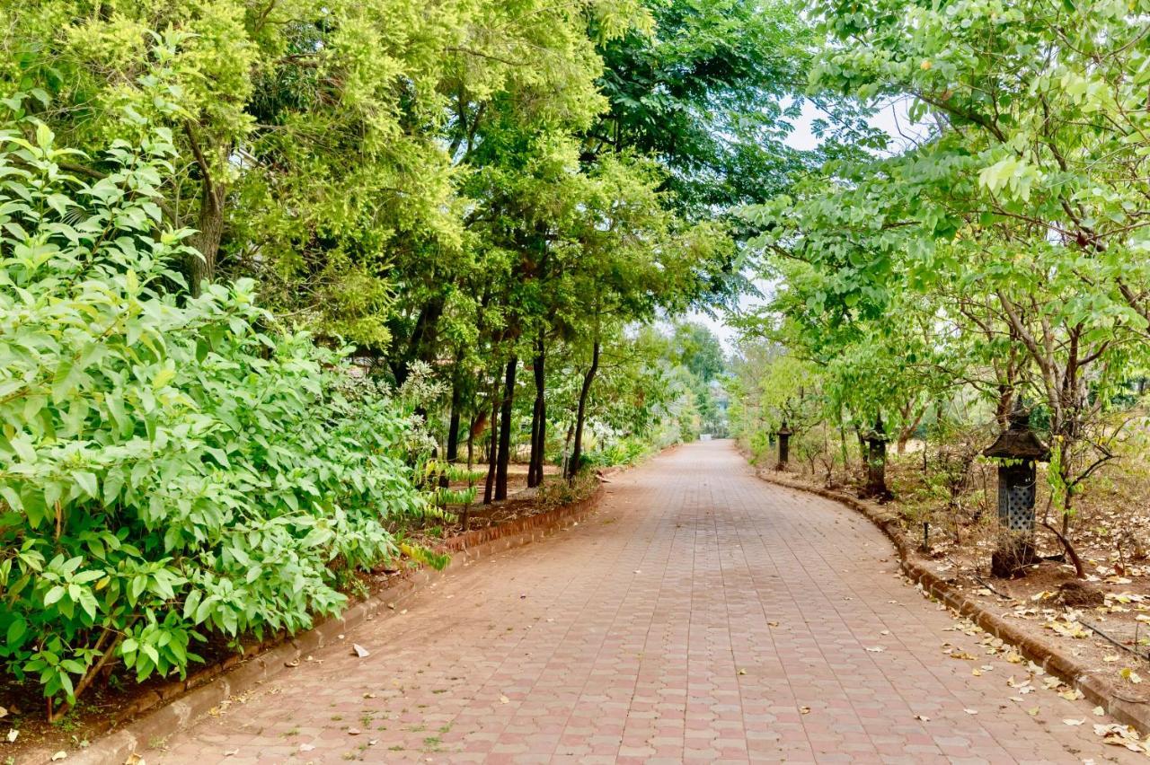 Saffronstays Boulevard Rockhouse - Pool Villa With Amazing Nature Views Lonavala Extérieur photo